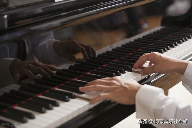 钢琴新手必练100首钢琴曲(学钢琴必弹的全首钢琴曲)
