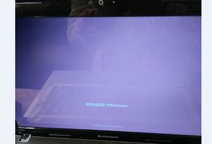 电脑屏幕忽然变色了,电脑屏幕突然慢慢变黑
