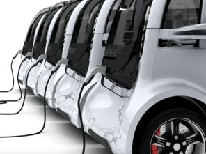 出租车是电动车好还是加油汽车,新能源出租车必将替代燃油车